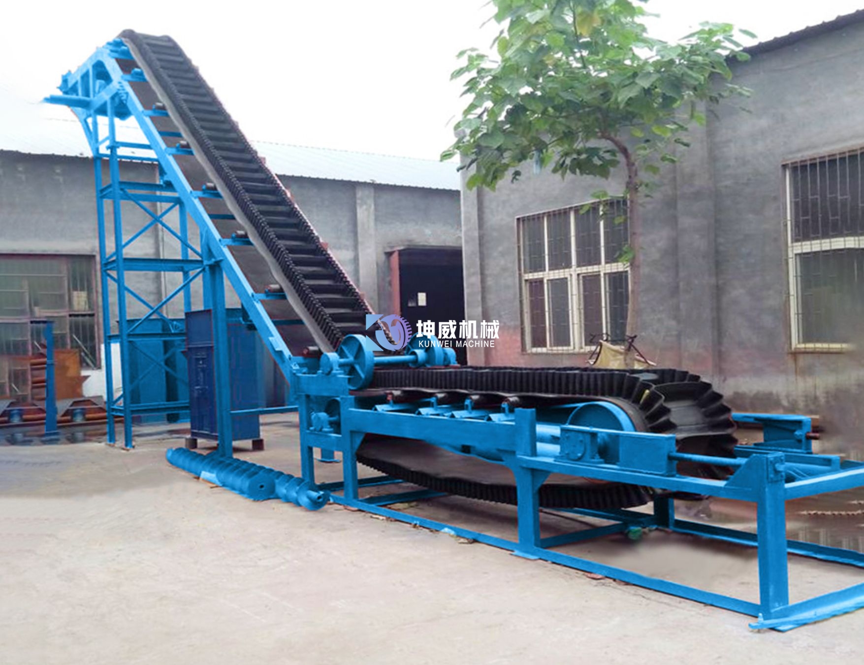  爬坡皮帶機(jī)是爬坡皮帶輸送機(jī)嗎？